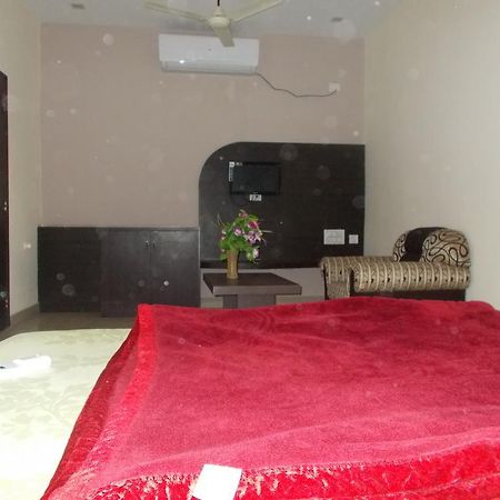 Hotel Rudraksh Virani Extérieur photo