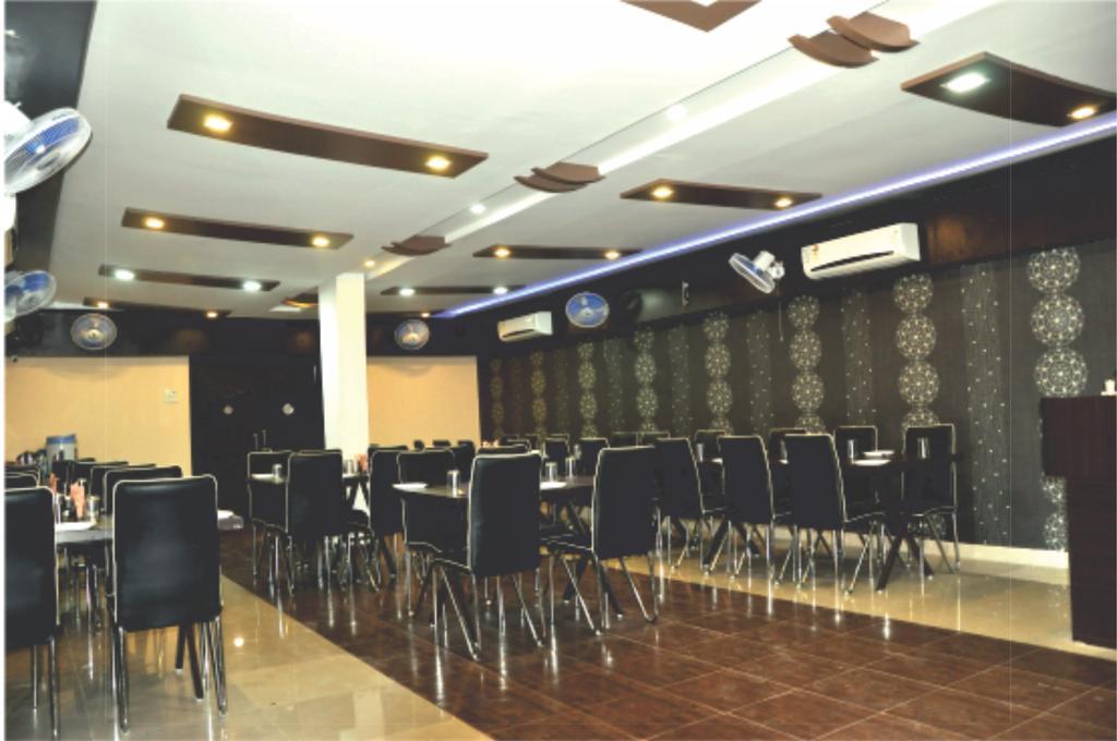 Hotel Rudraksh Virani Extérieur photo